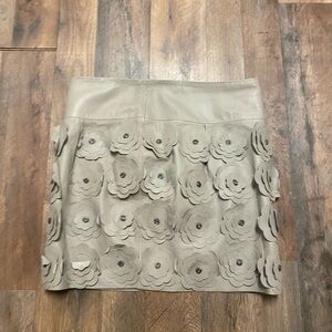 Beige Floral Appliqué Skirt